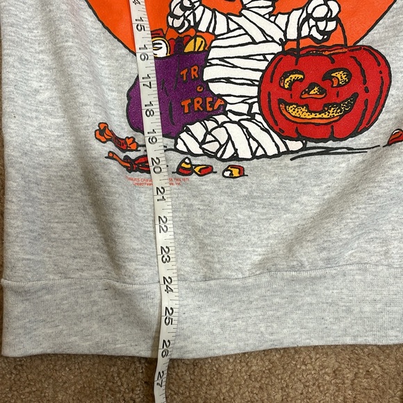 Vintage 1970’s Peanuts Joe Mummy Snoopy cartoon Mummy Monster crewneck pullover - Picture 7 of 8